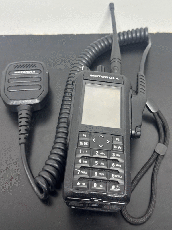 MOTOTRBO R7 VHF Radio Full Keypad